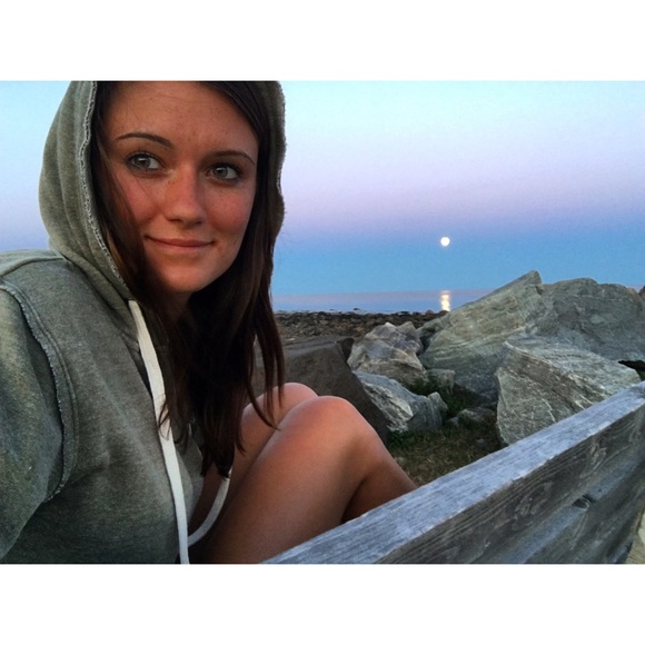 Meet your Posher, Trisha - Picture 4 of 15